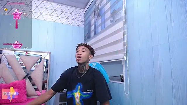 sexy blacks  online show from 15, 2, 2025