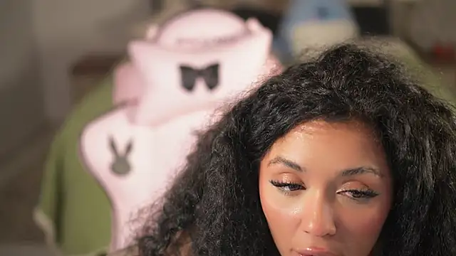 Snapshot of Moan4u chatting on 16, 12, 2024 Moan4u online show from 16, 12, 2024