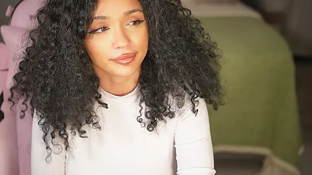 Snapshot of Moan4u chatting on 20, 12, 2024 Moan4u online show from 20, 12, 2024