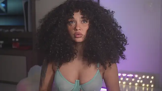 Snapshot of Moan4u chatting on 13, 9, 2025 Moan4u online show from 13, 9, 2025