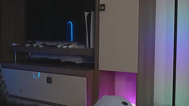 Snapshot of Moan4u chatting on 16, 9, 2025 Moan4u online show from 16, 9, 2025