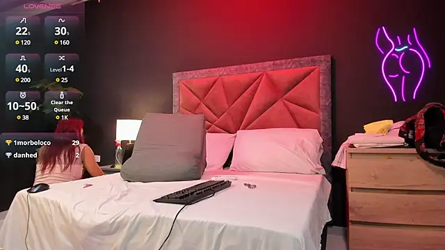 mia milff online show from 7, 2, 2025