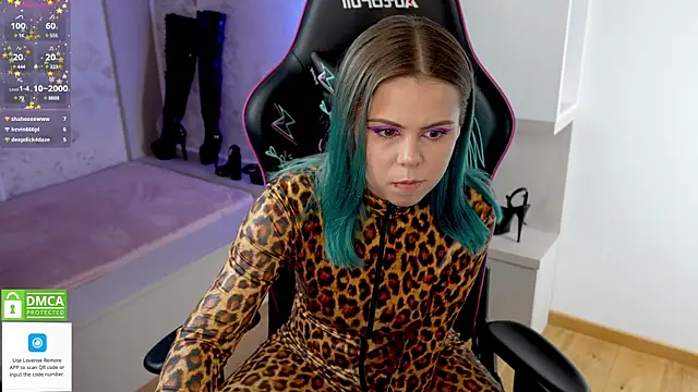 Latex Kitty online show from 14, 1, 2025