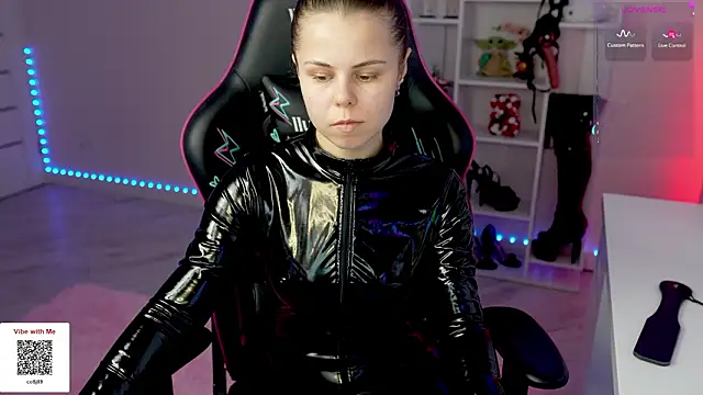 Latex Kitty online show from 18, 2, 2026