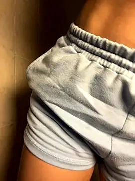 Snapshot of violet-333 chatting on 17, 12, 2025 violet-333 online show from 17, 12, 2025