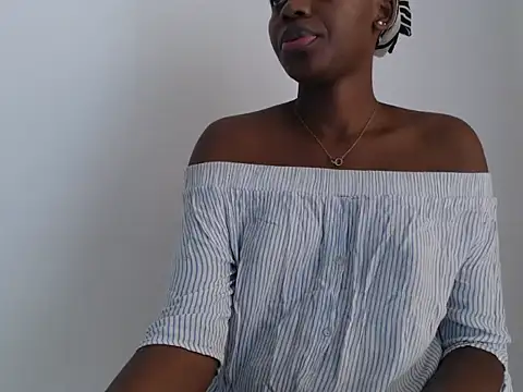 black   ghodess online show from 17, 9, 2025