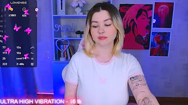 cutie mili online show from 15, 3, 2025