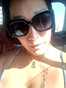 LISA BULLOCK  online show from 11, 3, 2025