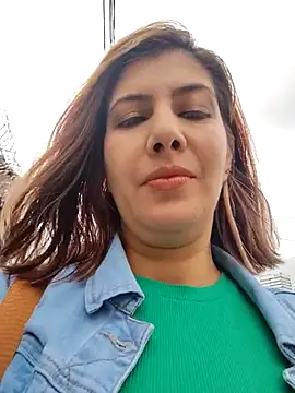 scarlett moore online show from 8, 10, 2025