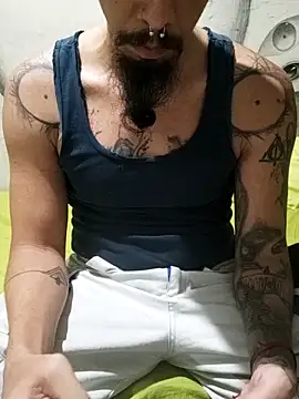 Snapshot of iirgastam3 chatting on 8, 10, 2025 iirgastam3 online show from 8, 10, 2025