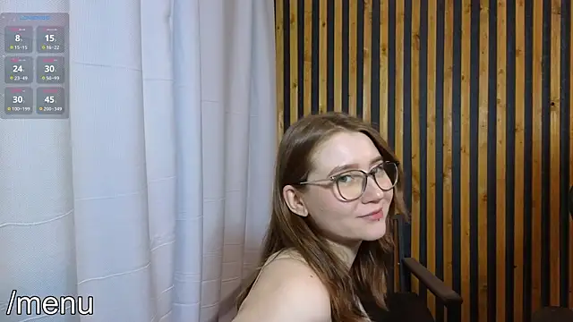 Snapshot of alicepugh chatting on 8, 1, 2025 alicepugh online show from 8, 1, 2025