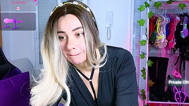 Tawny cox online show from 11, 1, 2025