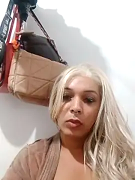 Snapshot of transgirl26 chatting on 14, 4, 2026 transgirl26 online show from 14, 4, 2026