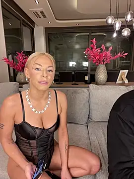 SexOnMyLvL online show from 9, 1, 2025