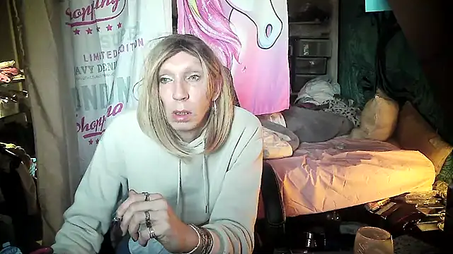 Ombeline1 online show from 23, 2, 2025