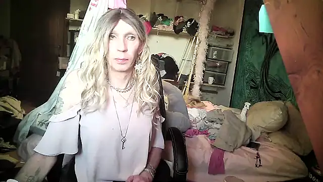 Ombeline1 online show from 3, 3, 2025