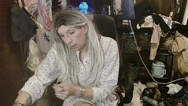 Ombeline1 online show from 20, 12, 2025