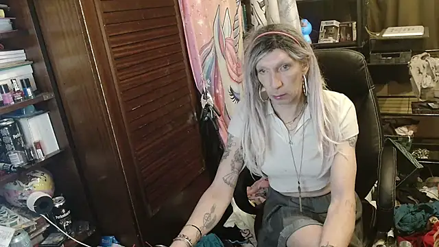 Ombeline1 online show from 12, 4, 2026