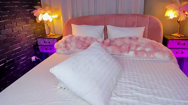 Snapshot of AmedeeaBanks chatting on 11, 6, 2026 AmedeeaBanks online show from 11, 6, 2026