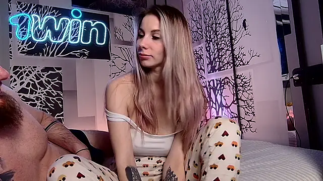 niki7377 online show from 15, 3, 2025