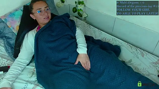 Hot Candy  online show from 15, 5, 2026