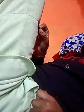 Snapshot of Mangla_Bhabhi chatting on 13, 10, 2025 Mangla Bhabhi online show from 13, 10, 2025