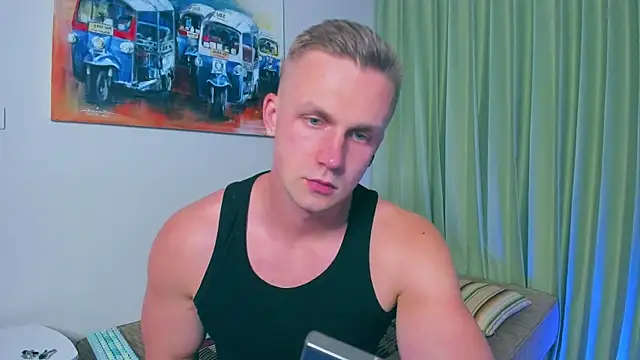 Snapshot of Samuel_Andrew chatting on 13, 12, 2024 Samuel Andrew online show from 13, 12, 2024