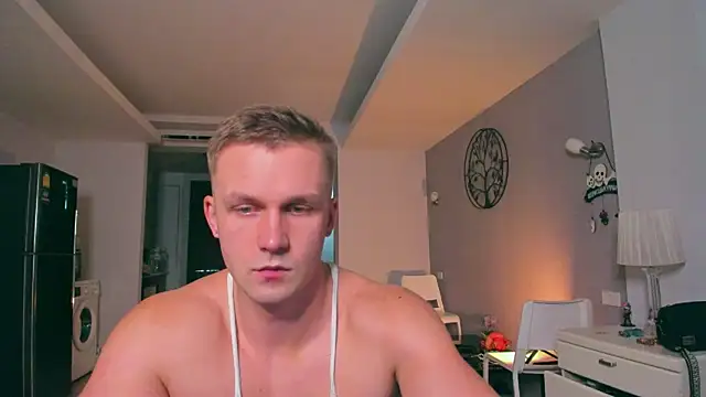 Snapshot of Samuel_Andrew chatting on 31, 10, 2025 Samuel Andrew online show from 31, 10, 2025