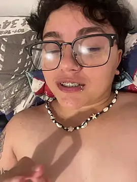 isabeautyx19 online show from 24, 5, 2026