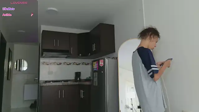 Snapshot of grey___27 chatting on 9, 3, 2026 grey 27 online show from 9, 3, 2026