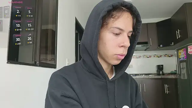 Snapshot of grey___27 chatting on 30, 3, 2026 grey 27 online show from 30, 3, 2026