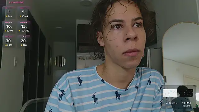 Snapshot of grey___27 chatting on 5, 4, 2026 grey 27 online show from 5, 4, 2026