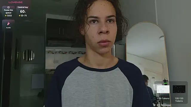 Snapshot of grey___27 chatting on 6, 4, 2026 grey 27 online show from 6, 4, 2026