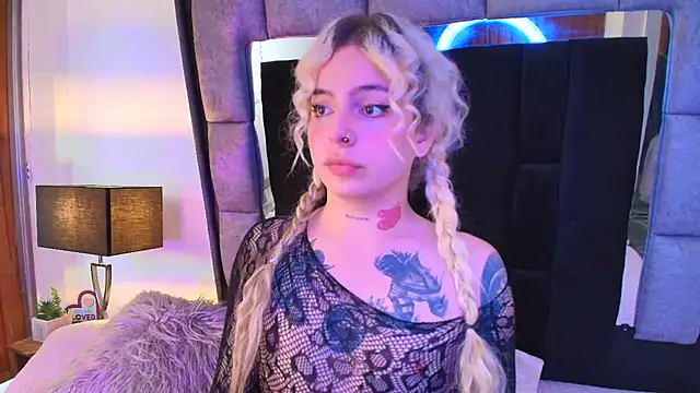 Bonnie vega online show from 16, 3, 2025