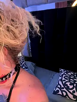 Bonnie vega online show from 18, 10, 2025