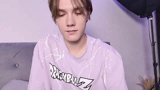 callmenineoneseven online show from 2, 10, 2025