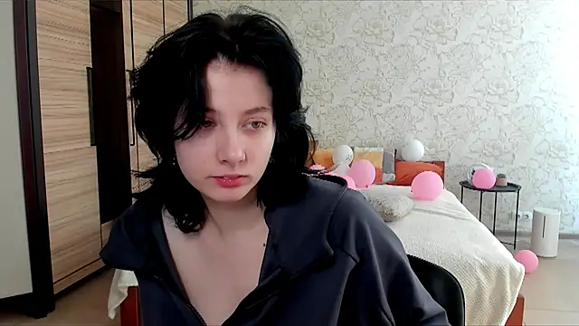 JulisSweet online show from 9, 3, 2025