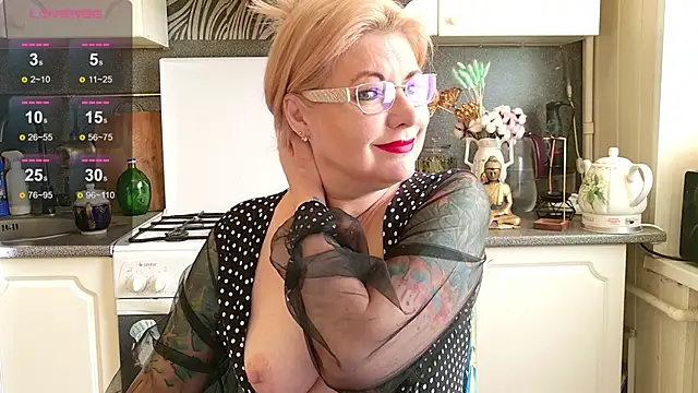 -Yourwoman- online show from 4, 11, 2025