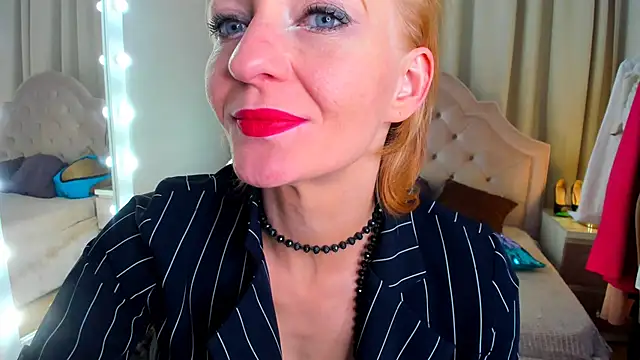 Snapshot of SquirtyAlisa chatting on 24, 2, 2025 SquirtyAlisa online show from 24, 2, 2025