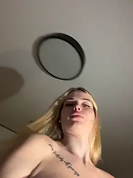 Snapshot of Vladamais chatting on 1, 4, 2026 Vladamais online show from 1, 4, 2026