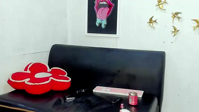 Snapshot of Ebonydollxx chatting on 18, 9, 2025 Ebonydollxx online show from 18, 9, 2025
