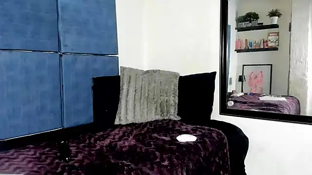 Snapshot of Ebonydollxx chatting on 15, 4, 2026 Ebonydollxx online show from 15, 4, 2026