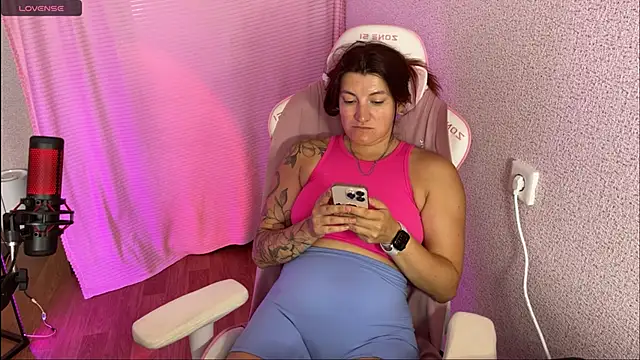 Katrin  kiss online show from 24, 9, 2025