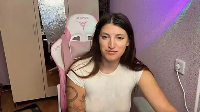 Katrin  kiss online show from 23, 6, 2026
