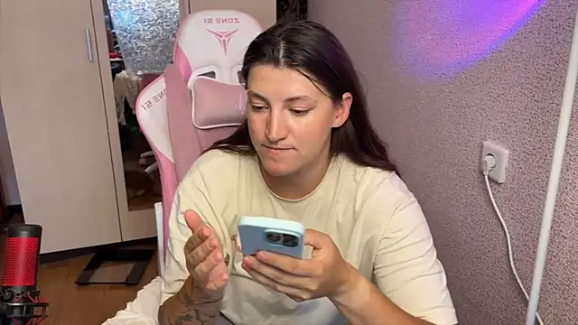 Katrin  kiss online show from 6, 7, 2026