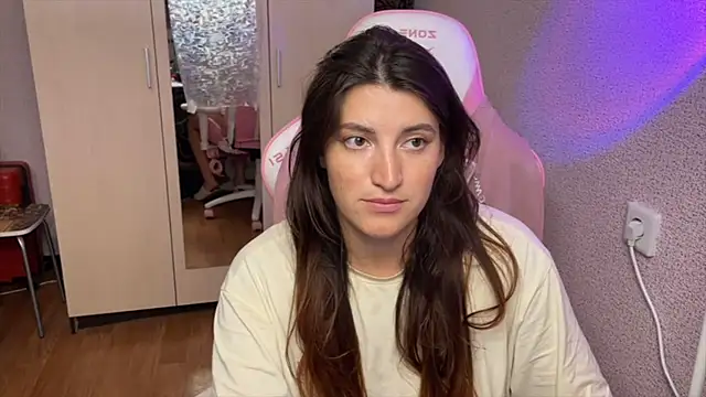 Katrin  kiss online show from 16, 7, 2026