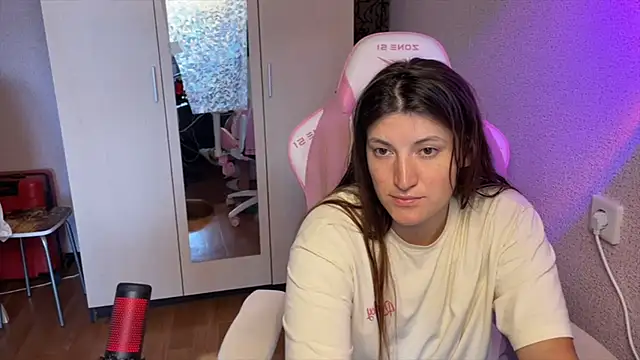 Katrin  kiss online show from 23, 7, 2026