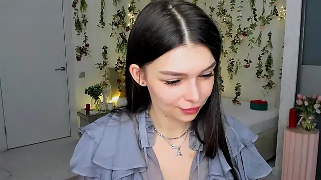 Snapshot of ContinentOfTranquility chatting on 4, 4, 2026 ContinentOfTranquility online show from 4, 4, 2026