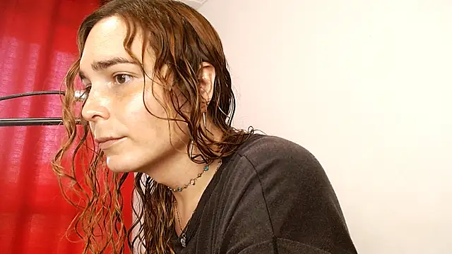 Snapshot of Catnessa chatting on 27, 10, 2025 Catnessa online show from 27, 10, 2025