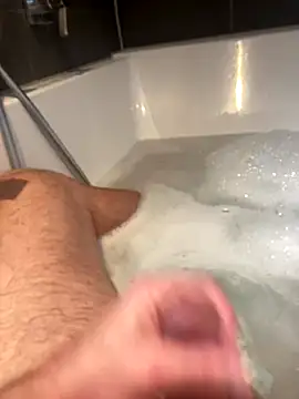 Snapshot of LivingLegend1978 chatting on 25, 10, 2025 LivingLegend1978 online show from 25, 10, 2025